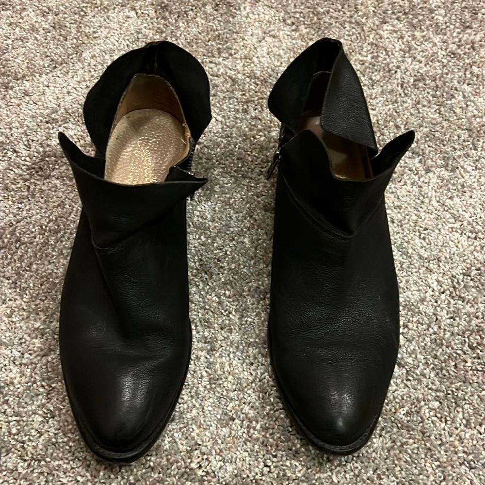 Seychelles Black Shoes